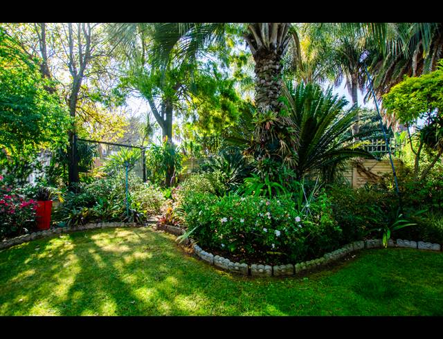 6 BEDROOM FREESTANDING FOR SALE IN WINGATE PARK